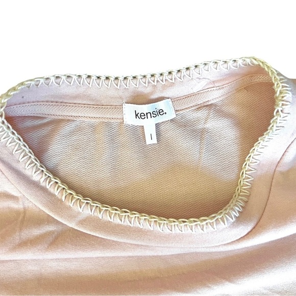 🎁 KENSIE Blush Pink Top Sweatshirt Long sleeved Crop Top Size L NWT - Picture 7 of 10